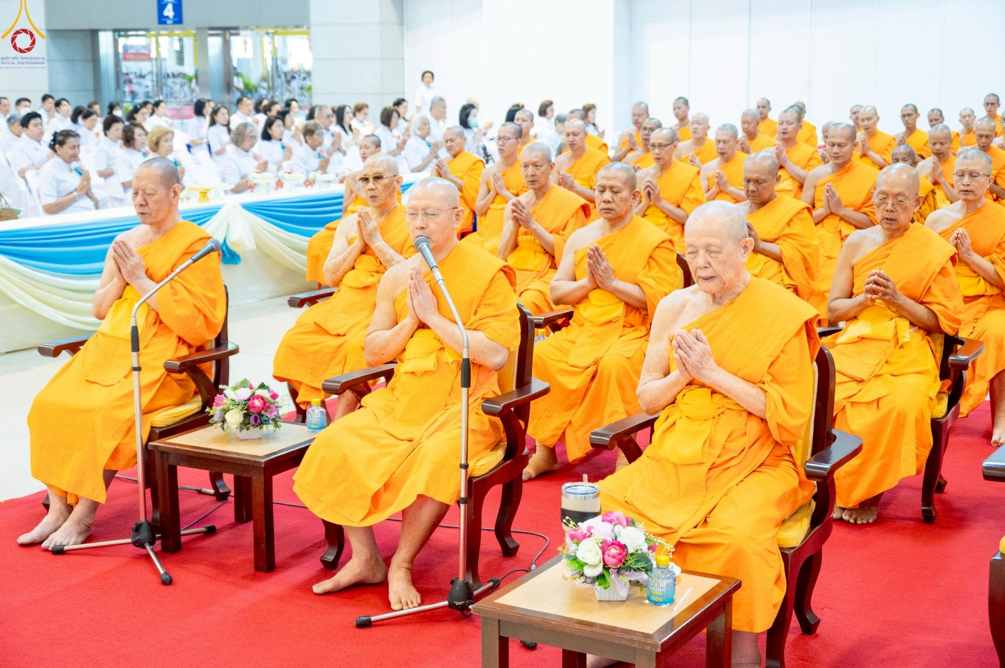 ภาพ No. 251255 : วันที่ 10 ตุลาคม พ.ศ. 2568 พิธีปฏิบัติธรรม ในวันคล้ายวันเกิด 141 ปี พระมงคลเทพมุนี (สด จนฺทสโร) พระผู้ปราบมาร ณ สภาธรรมกายสากล วัดพระธรรมกาย