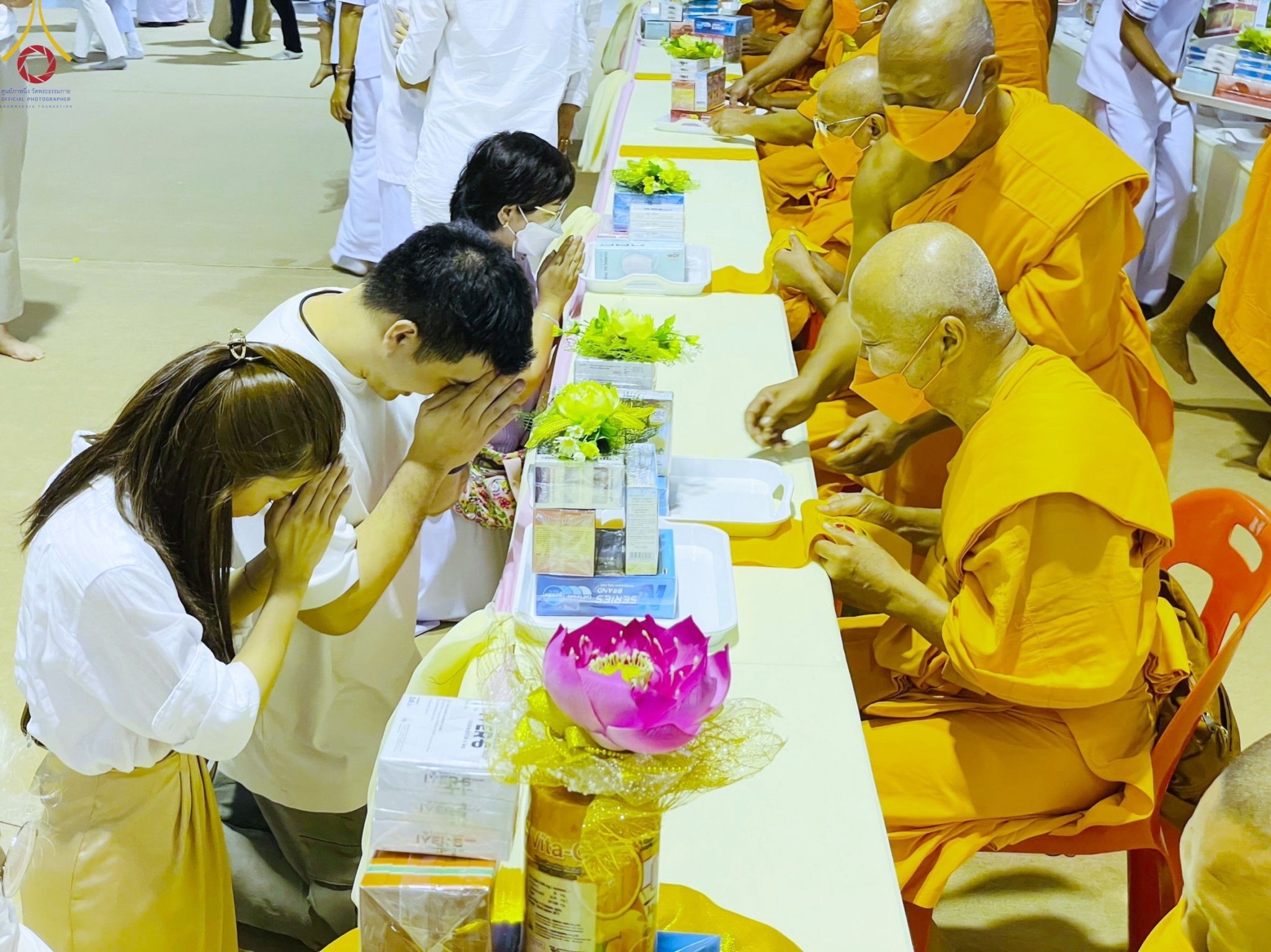 ภาพ No. 85835 : พิธีถวายคิลานเภสัชและอุปกรณ์การแพทย์ บูชาธรรมเนื่องในวันธรรมชัย วันที่ 19 สิงหาคม พ.ศ. 2566 ณ ห้องแก้วสารพัดนึก วัดพระธรรมกาย