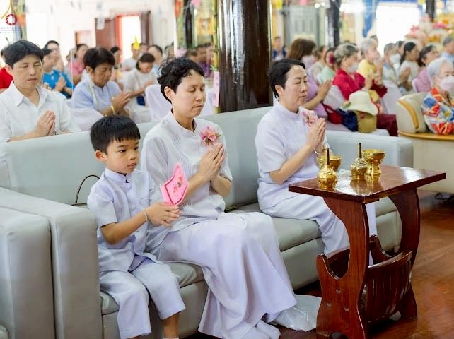 ภาพ No.259004:วันที่ 19 ตุลาคม พ.ศ. 2568 พิธีทอดกฐินสามัคคีทั่วไทย 30,000 วัด โดยคณะศิษยานุศิษย์ บูชาธรรม 81 ปี หลวงพ่อธัมมชโย วัดเกาะแรต อ.บางเลน จ.นครปฐม