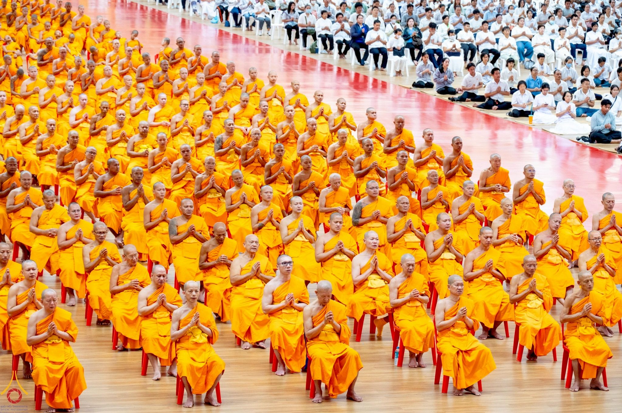 ภาพ No. 234882 : พิธีเจริญพระพุทธมนต์ ปฎิบัติธรรมเจริญสมาธิภาวนา และพิธีทำบุญตักบาตร เพื่อถวายเป็นพระราชกุศลแด่พระบาทสมเด็จพระวชิรเกล้าเจ้าอยู่หัว เนื่องในโอกาสวันเฉลิมพระชนมพรรษา 28 กรกฎาคม พ.ศ. 2568 ณ ห้องแก้วสารพัดนึก 2 วัดพระธรรมกาย อ.คลองหลวง จ.ปทุมธานี