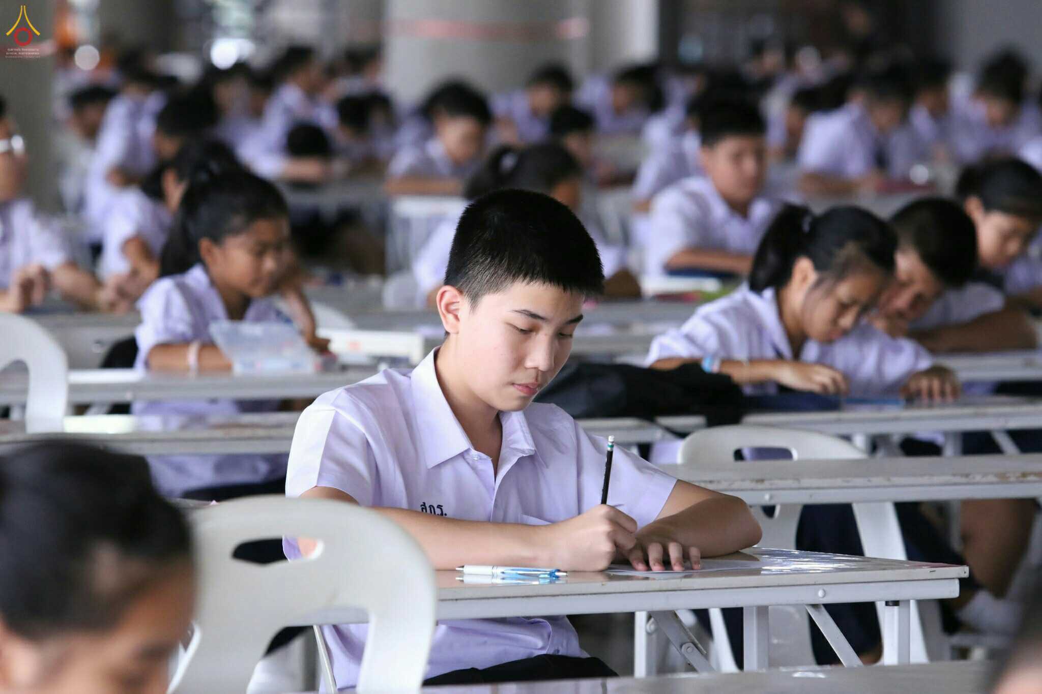 ภาพ No. 27009 : พิธีสอบธรรมสนามหลวง ธรรมศึกษา ณ วัดพระธรรมกาย ประจำปี พ.ศ. 2559
