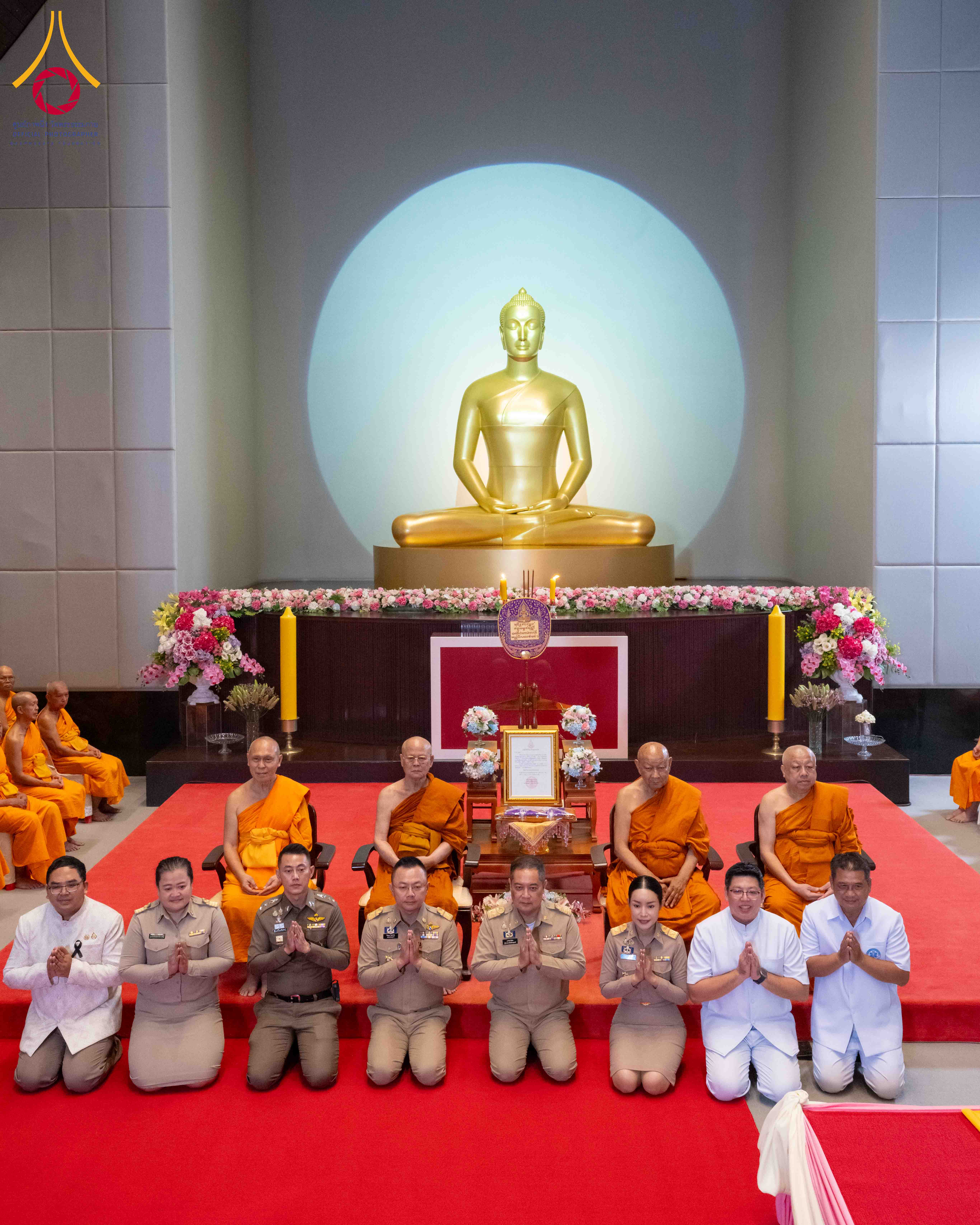 ภาพ No. 309027 : วันอาทิตย์ที่ 8 กุมภาพันธ์ พ.ศ. 2569  พิธีต้อนรับพระบัญชาสมเด็จพระสังฆราช แต่งตั้ง  “พระครูปลัดรัตนวีรวัฒน์” (รังสฤษดิ์ อิทฺธิจินฺตโก) เจ้าอาวาสวัดพระธรรมกาย ให้ดำรงตำแหน่ง “ที่ปรึกษาเจ้าคณะจังหวัดปทุมธานี”