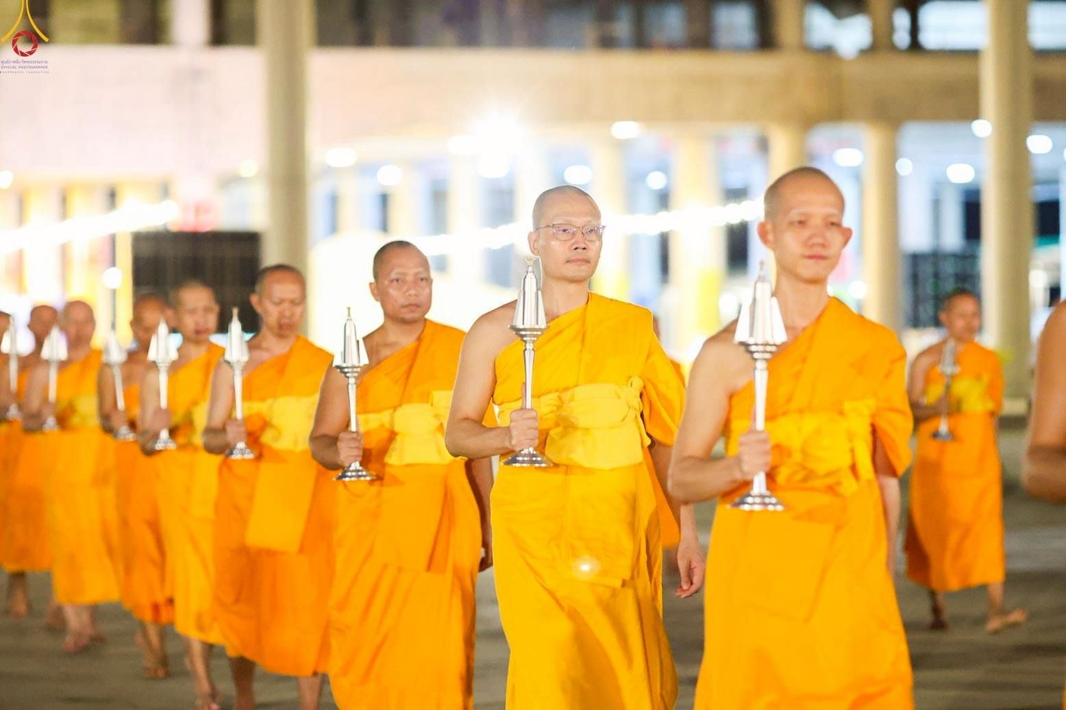 ภาพ No. 253625 : วันที่ 10 ตุลาคม พ.ศ. 2568 พิธีจุดประทีปบูชาพระผู้ปราบมาร, พิธีจุดประทีปบนพระมหาธรรมกายเจดีย์ 20,000 ดวง เนื่องในวันคล้ายวันเกิดครบรอบ 141 ปี พระมงคลเทพมุนี (สด จนฺทสโร)