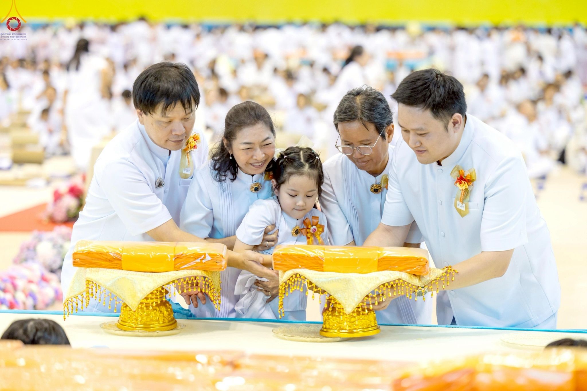 ภาพ No. 251705 : วันที่ 10 ตุลาคม พ.ศ. 2568 พิธีทอดผ้าป่าสมทบกฐินวัดพระธรรมกาย และสมทบกฐิน 30,000 กว่าวัดทั่วประเทศ ครั้งที่ 3 ณ สภาธรรมกายสากล วัดพระธรรมกาย