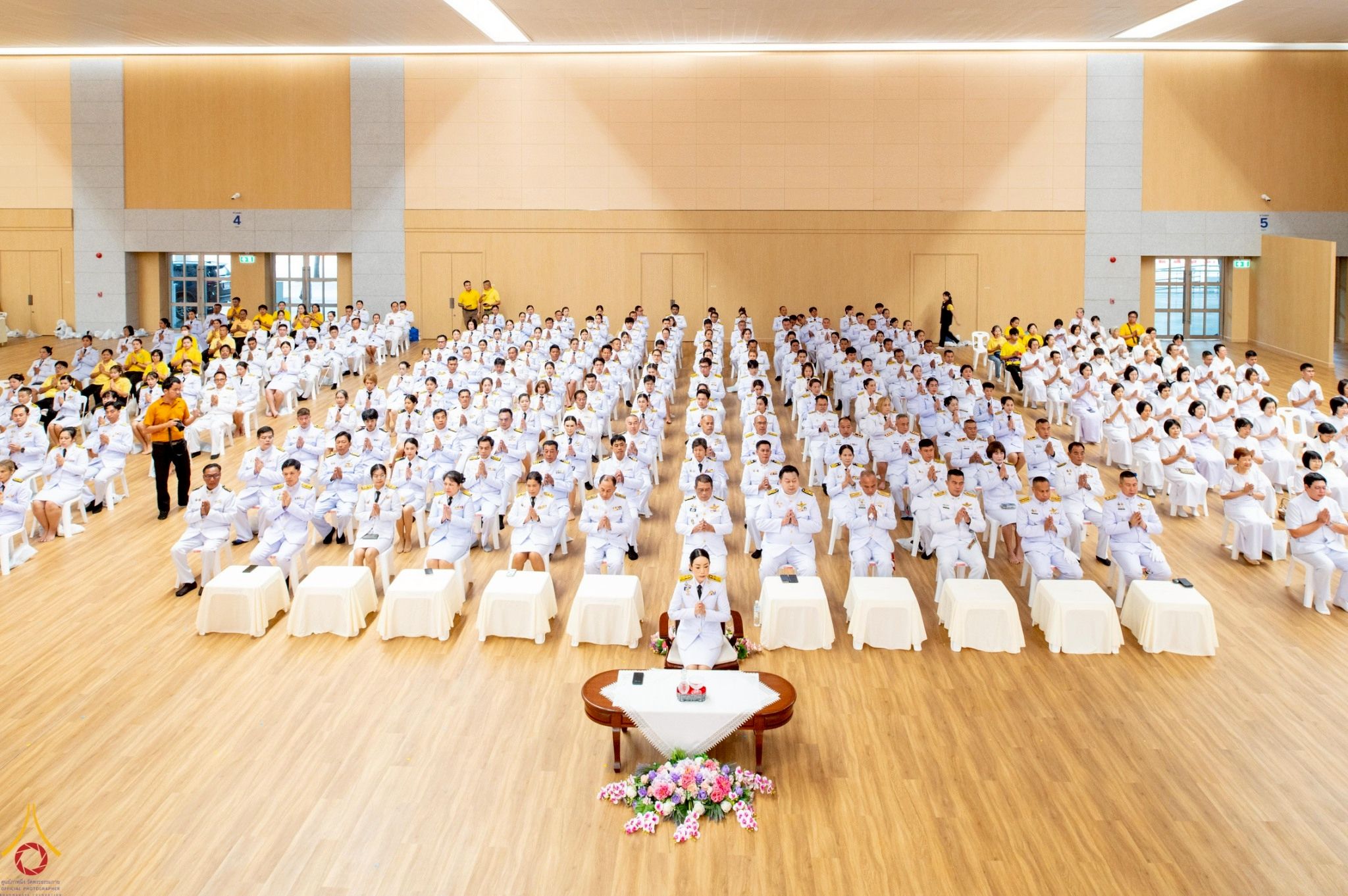 ภาพ No. 234892 : พิธีเจริญพระพุทธมนต์ ปฎิบัติธรรมเจริญสมาธิภาวนา และพิธีทำบุญตักบาตร เพื่อถวายเป็นพระราชกุศลแด่พระบาทสมเด็จพระวชิรเกล้าเจ้าอยู่หัว เนื่องในโอกาสวันเฉลิมพระชนมพรรษา 28 กรกฎาคม พ.ศ. 2568 ณ ห้องแก้วสารพัดนึก 2 วัดพระธรรมกาย อ.คลองหลวง จ.ปทุมธานี