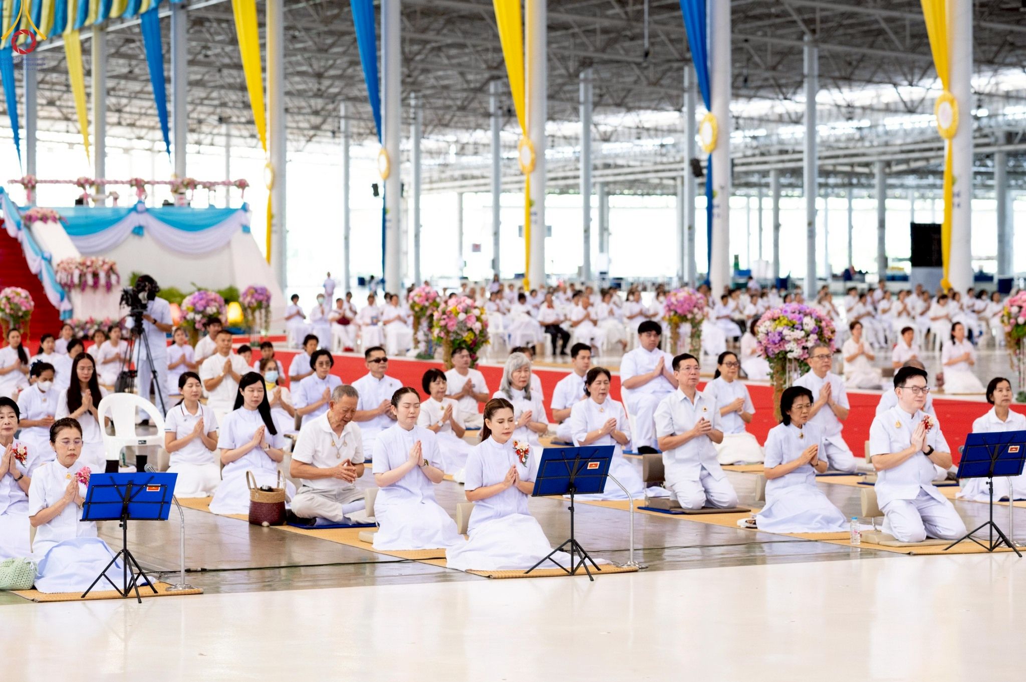 ภาพ No. 233918 : วันอาทิตย์ที่ 20 กรกฎาคม พ.ศ.2568 พิธีจุดเทียนใจ ไฟนิรันด์ อนันตชัย วัดพระธรรมกาย