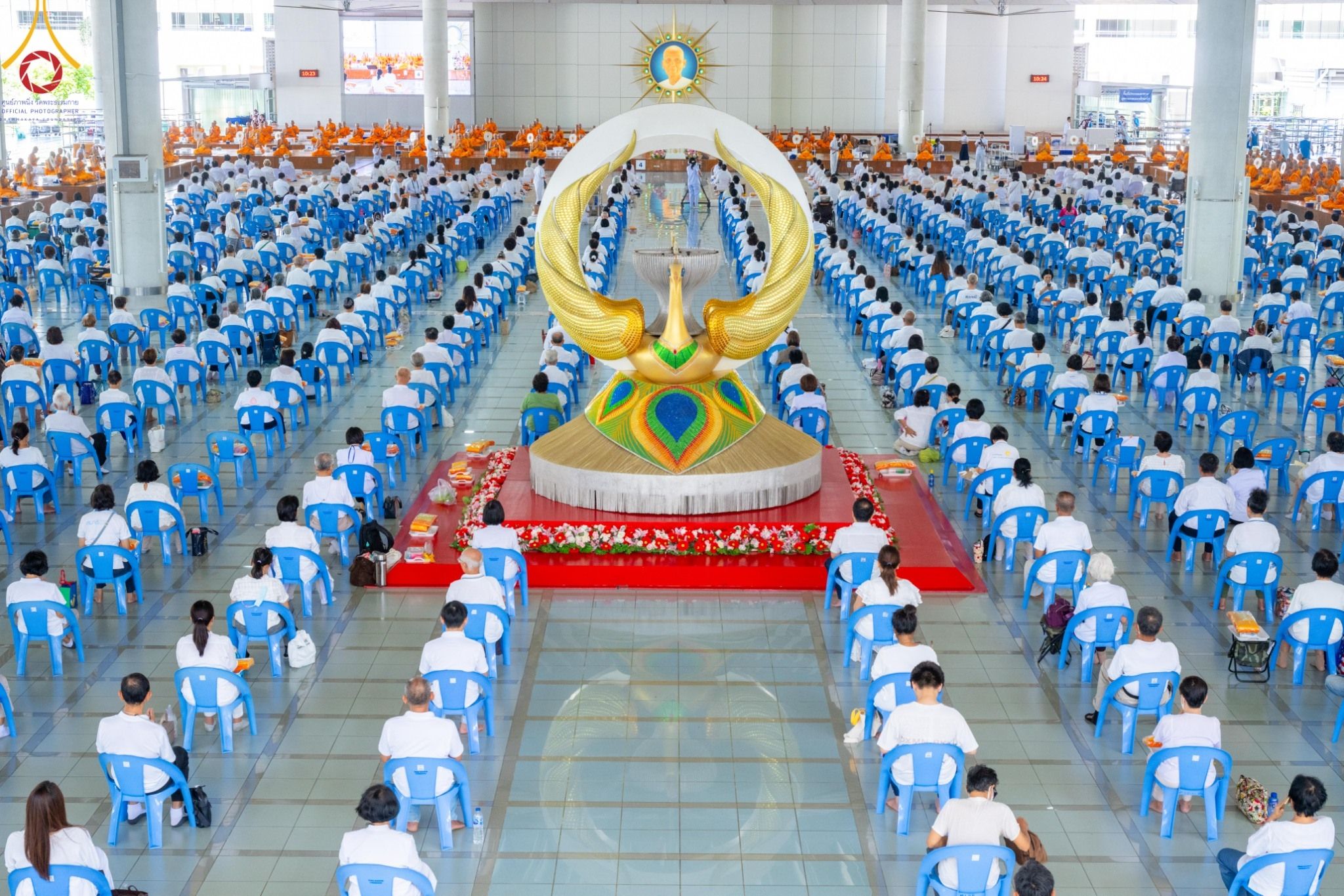 ภาพ No. 142021 : พิธีบุพเปตพลี ครั้งที่ 152 ร่วมอุทิศบุญแด่หมู่ญาติที่ล่วงลับไปแล้ว และสืบทอดอายุพระพุทธศาสนา วันศุกร์ที่ 21 มิถุนายน พ.ศ. 2567 วันพระขึ้น 15 ค่ำ เดือน 7 ณ หอฉันคุณยายอาจารย์ วัดพระธรรมกาย