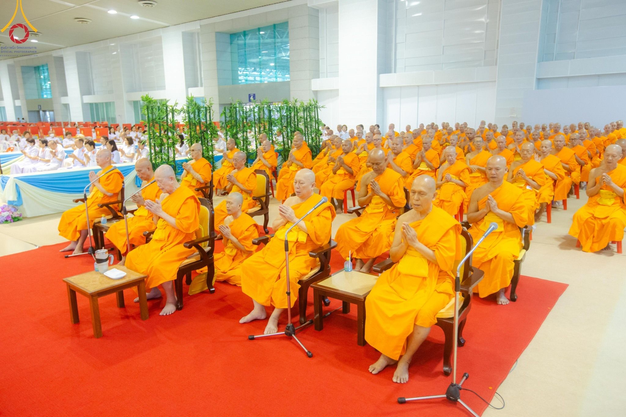 ภาพ No. 146943 : การต้อนรับพระสังฆาธิการ 2,000 กว่าวัดทั่วประเทศ และพิธีบูชาข้าวพระ เนื่องในวันสมาธิโลก วันอาทิตย์ที่ 4 สิงหาคม พ.ศ. 2567 ณ สภาธรรมกายสากล วัดพระธรรมกาย