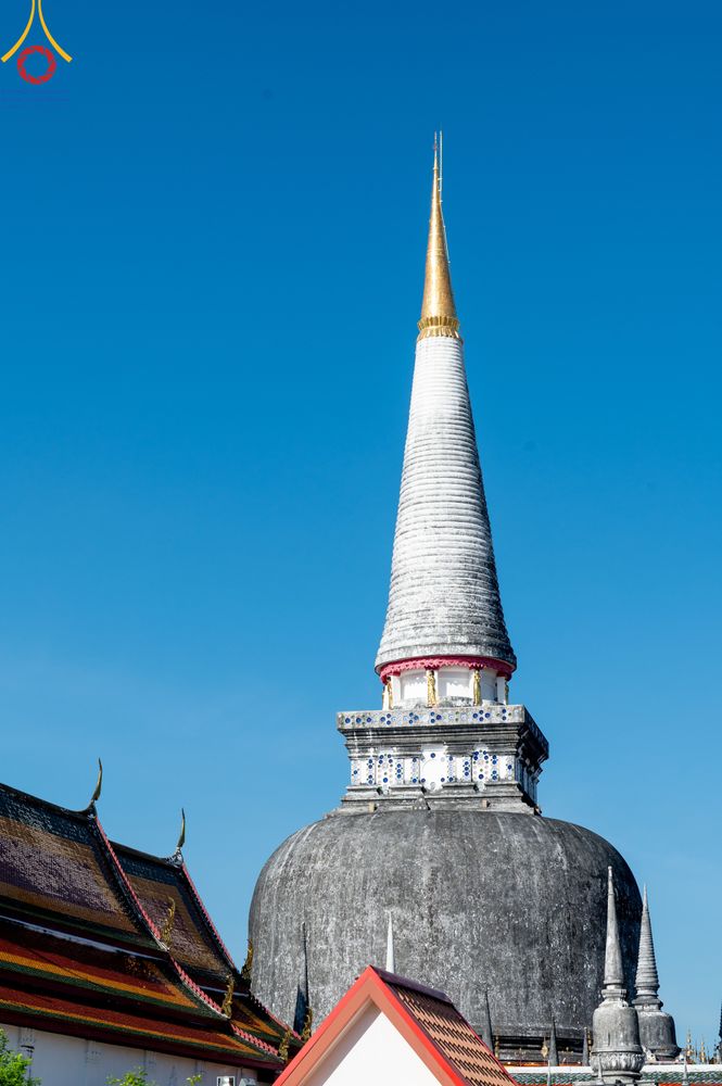 ภาพ No.311267:วันเสาร์ที่ 28 กุมภาพันธ์ พ.ศ. 2569 พิธีตักบาตรพระมหากุศล 11,250 รูป เฉลิมฉลอง 1,250 ปีศรีธรรมราชเจดีย์ สู่มรดกโลก ณ ถนนราชดำเนิน บริเวณหน้าวัดพระมหาธาตุวรมหาวิหาร อ.เมือง จ.นครศรีธรรมราช