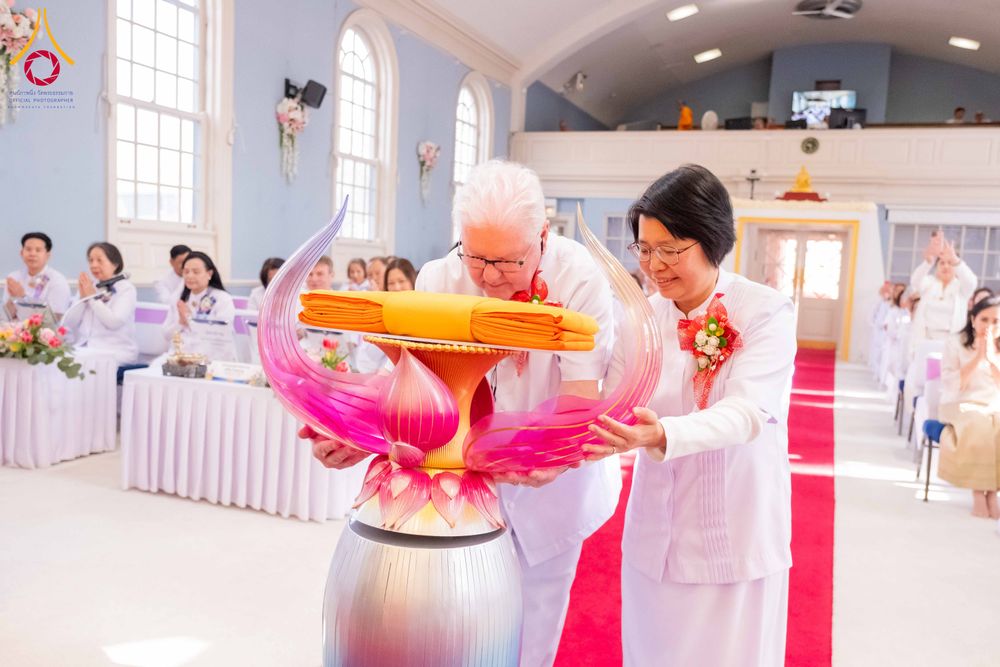 ภาพ No.318967:วันที่ 29 มีนาคม พ.ศ.2569 พิธีทอดผ้าป่าวัดพระธรรมกาย 20 ศูนย์สาขา และการประชุมภาคพื้นอเมริกา ไตรมาสที่ 1/2569 วัดพระธรรมกายชิคาโก ประเทศสหรัฐอเมริกา