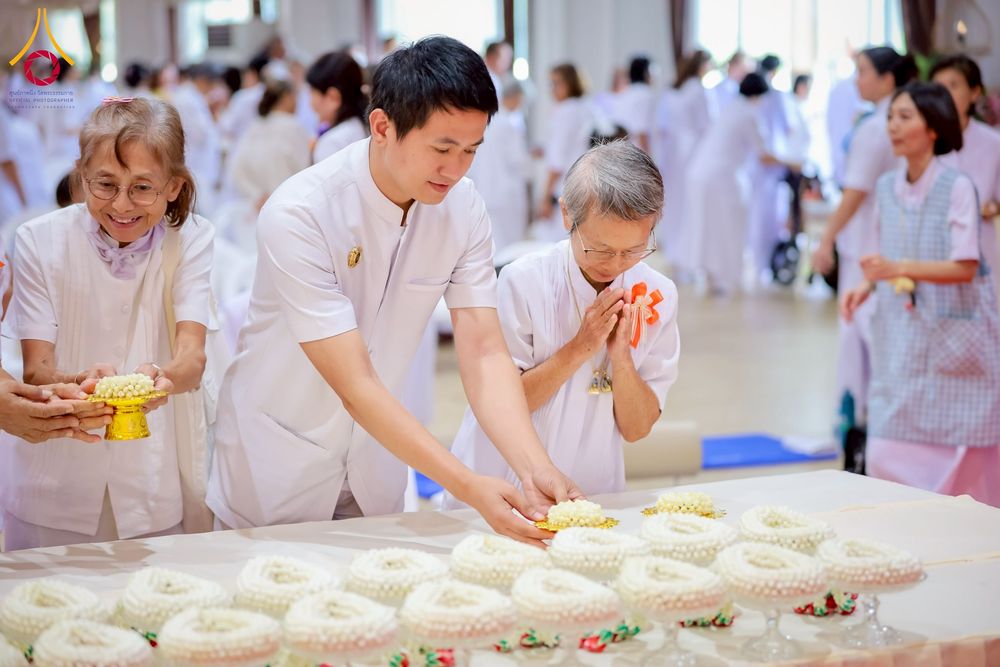 ภาพ No.254870:วันที่ 15 ตุลาคม พ.ศ. 2568 พิธีบรรจุพระบรมสารีริกธาตุภายในพระเกตุองค์พระประธาน สมโภชพระประธาน พระธรรมกาย ณ ศูนยอบรมเยาวชนกาญจนบุรี