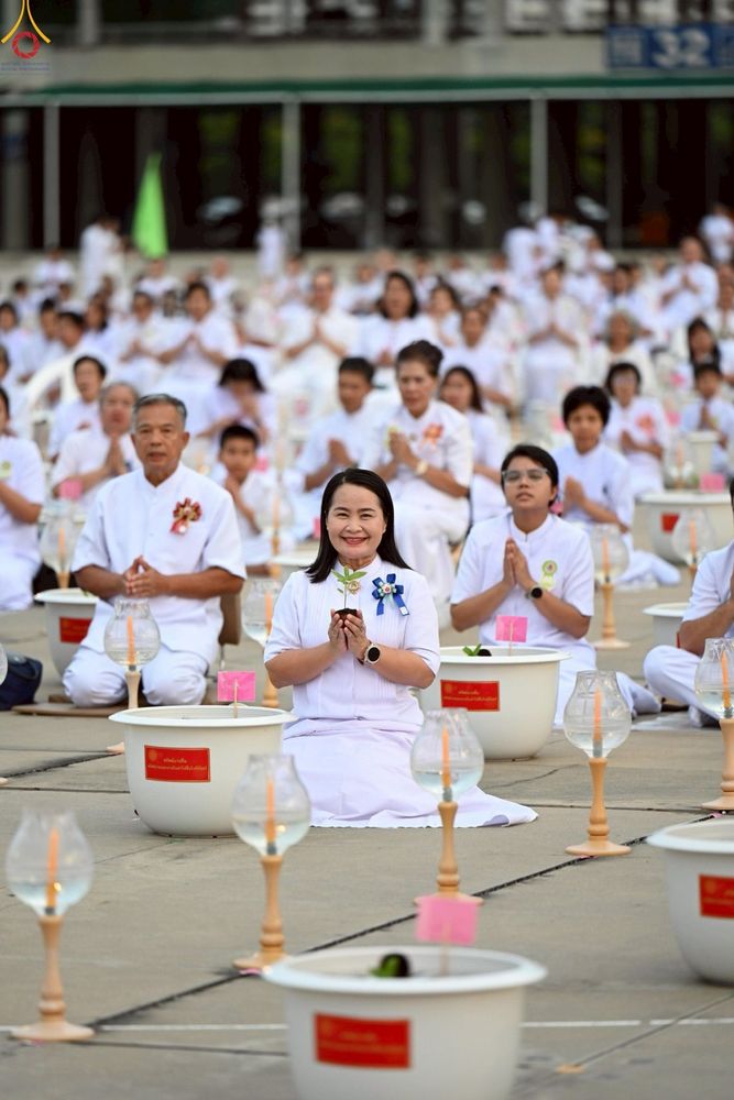 ภาพ No.252967:วันที่ 10 ตุลาคม พ.ศ. 2568 พิธีปลูกต้นทรัพย์บานชื่น ณ ลานธรรม วัดพระธรรมกาย