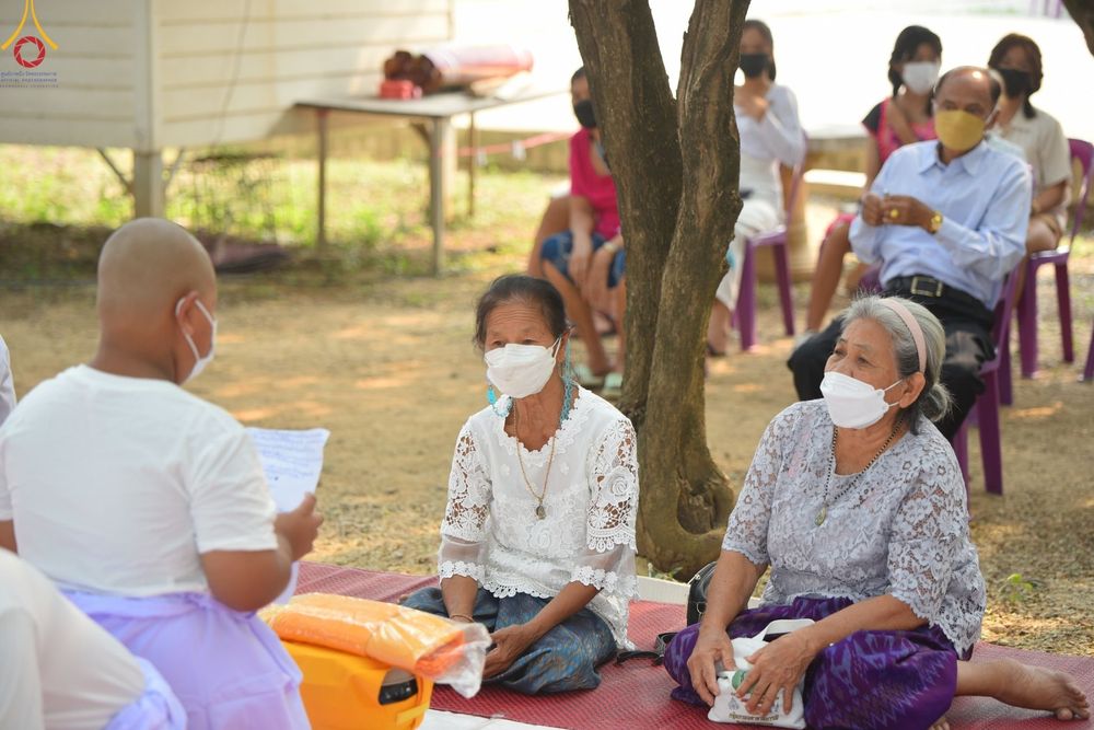 ภาพ No.44647:ประมวลภาพพิธีบรรพชา ในโครงการบรรพชาสามเณร ฟื้นฟูพระพุทธศาสนาทั่วไทย ณ ศูนย์ปฏิบัติธรรมท่าม่วง