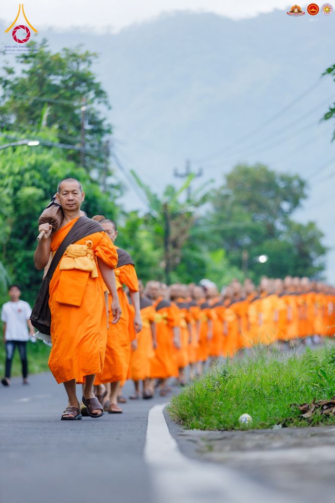 ภาพ No.280062:วันที่ 31 ธันวาคม พ.ศ. 2568 เดินธรรมยาตราที่บรมพุทธโธ อินโดนีเซีย