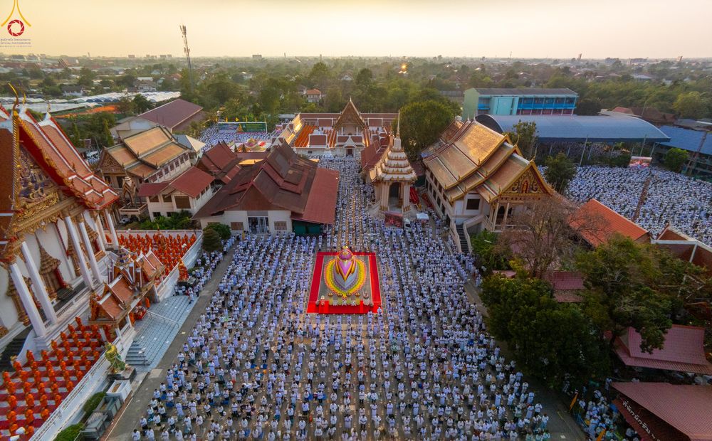 ภาพ No.296856:วันที่ 17 มกราคม พ.ศ. 2569 พิธีจุดประทีปถวายเป็นพุทธบูชา และบูชาธรรมมหาปูชนียาจารย์  ณ วัดโบสถ์บน ต.บางคูเวียง จ.นนทบุรี อนุสรณ์สถานลำดับที่ 4 สถานที่เกิดด้วยกายธรรม ในโครงการธรรมยาตรา กตัญญูบูชา มหาปูชนียาจารย์ พระมงคลเทพมุนี(สด จนฺทสโร) พระผู้ปราบมาร อ