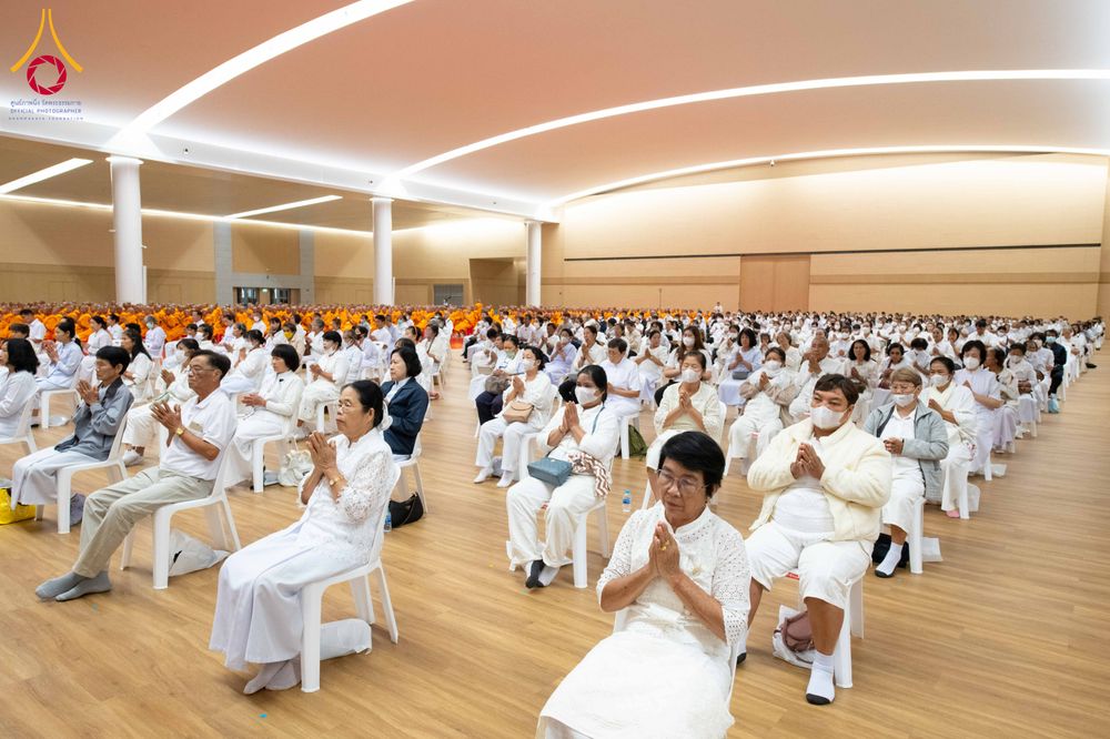 ภาพ No.306433:วันที่ 31 มกราคม พ.ศ. 2569  พิธีบำเพ็ญกุศล 100 วัน เพื่ออุทิศถวายแด่  สมเด็จพระนางเจ้าสิริกิติ์ พระบรมราชินีนาถ พระบรมราชชนนีพันปีหลวง ณ ห้องแก้วสารพัดนึก2 วัดพระธรรมกาย ปทุมธานี