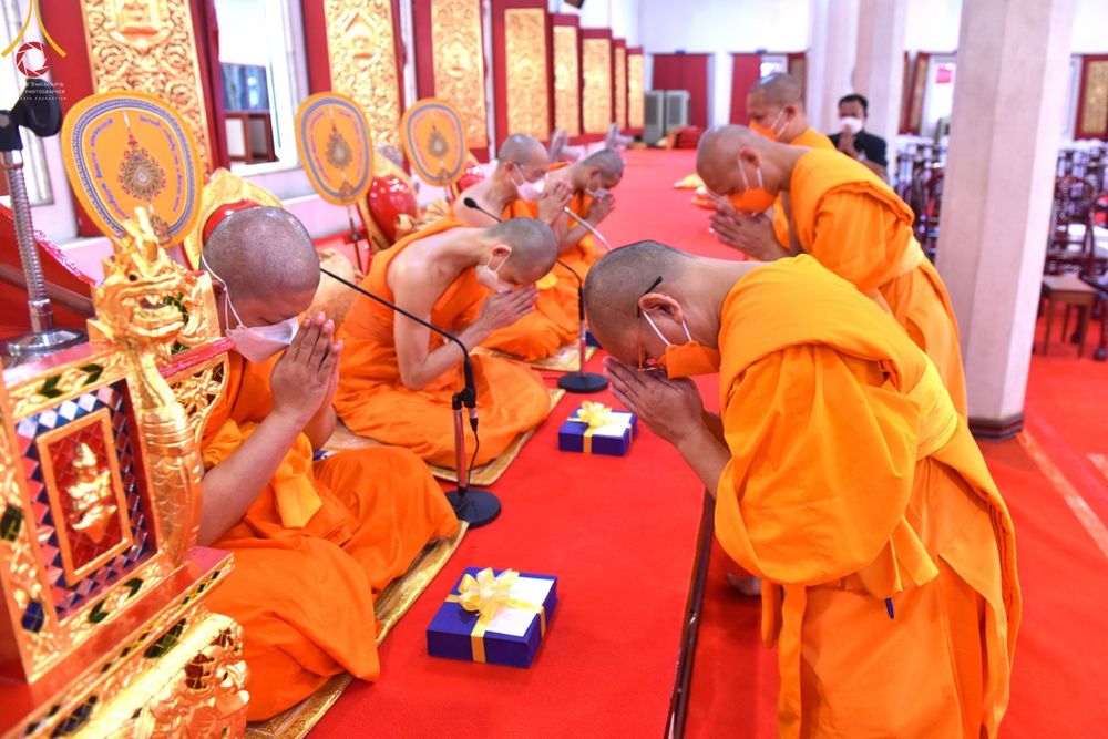 ภาพ No.51557:ประมวลภาพพิธีบำเพ็ญกุศลสวดพระอภิธรรม พระเทพวรเวที (บุญศรี ปุญฺญสิริ ป.ธ.4) อดีตผู้ช่วยเจ้าอาวาสวัดปากน้ำ