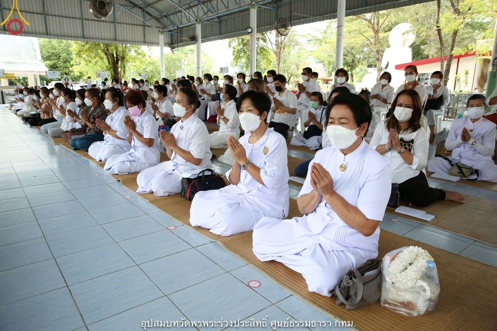 ภาพ No.40167:พิธีตัดปอยผม ปลงผม ขอขมารับผ้าไตรและพิธีบรรพชา ในโครงการอุปสมบท บูชาธรรมมหาปูชนียาจารย์ ประจำปี 2564 ชุดที่ 10