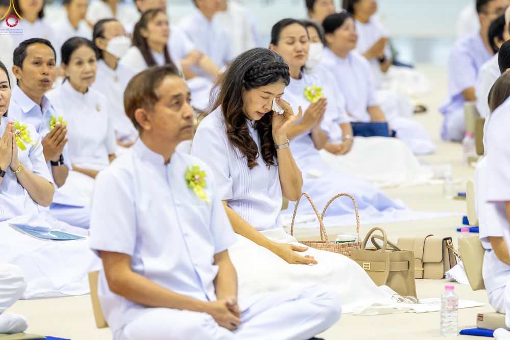 ภาพ No.281112:วันที่ 21 ธันวาคม พ.ศ.2568 พิธีมุทิตาหลวงพ่อทัตตชีโว ณ ห้องแก้วสารพัดนึก วัดพระธรรมกาย