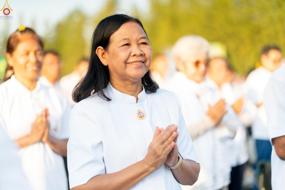 ภาพ No.291959:วันที่ 10 มกราคม พ.ศ. 2569 พิธีจุดประทีปถวายเป็นพุทธบูชา และบูชาธรรมมหาปูชนียาจารย์  ณ อนุสรณ์สถานคลองบางนางแท่น อ.สามพราน จ.นครปฐม ในโครงการธรรมยาตรา กตัญญูบูชา มหาปูชนียาจารย์ พระมงคลเทพมุนี(สด จนฺทสโร) พระผู้ปราบมาร อนุสรณ์สถาน 7 แห่ง ปีที่ 14