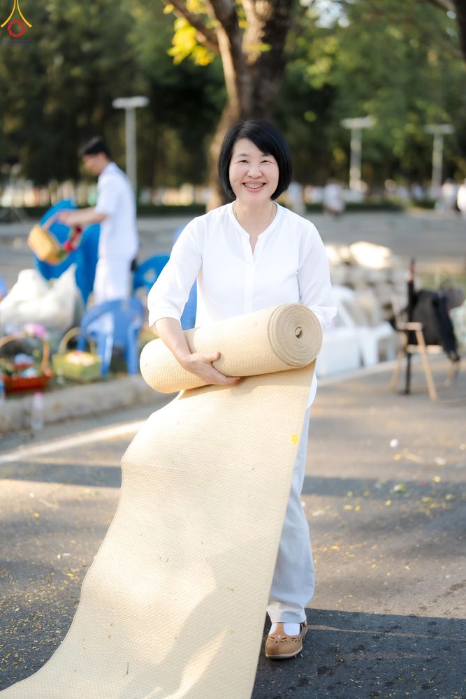 ภาพ No.296082:ภาพเบื้องหลังอาสาสมัครรวมใจ ชุดที่ 1 ในโครงการธรรมยาตรา กตัญญูบูชา มหาปูชนียาจารย์ พระมงคลเทพมุนี(สด จนฺทสโร) พระผู้ปราบมาร อนุสรณ์สถาน 7 แห่ง ปีที่ 14