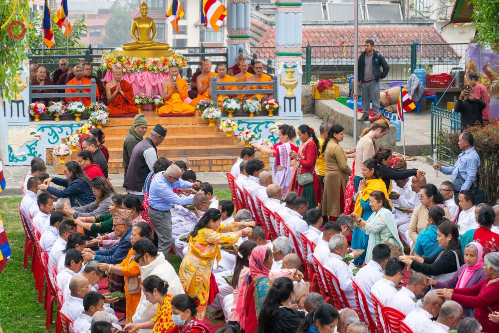 ภาพ No.313384:วันพุธที่ 11 มีนาคม พ.ศ. 2569 พิธีตัดปอยผมโครงการบรรพชาสามเณร  ณ วัดอเชศวร (Aksheswar Mahavihar) ประเทศเนปาล