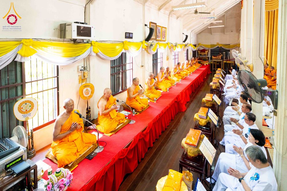 ภาพ No.298883:วันที่ 16 มกราคม พ.ศ. 2569 พิธีทอดผ้าป่าทำนุบำรุงศาสนสถาน ณ วัดอัมพวัน ต.บางม่วง อ.บางใหญ่ จ.นนทบุรี ในโครงการธรรมยาตรา กตัญญูบูชา มหาปูชนียาจารย์ พระมงคลเทพมุนี(สด จนฺทสโร) พระผู้ปราบมาร อนุสรณ์สถาน 7 แห่ง ปีที่ 14