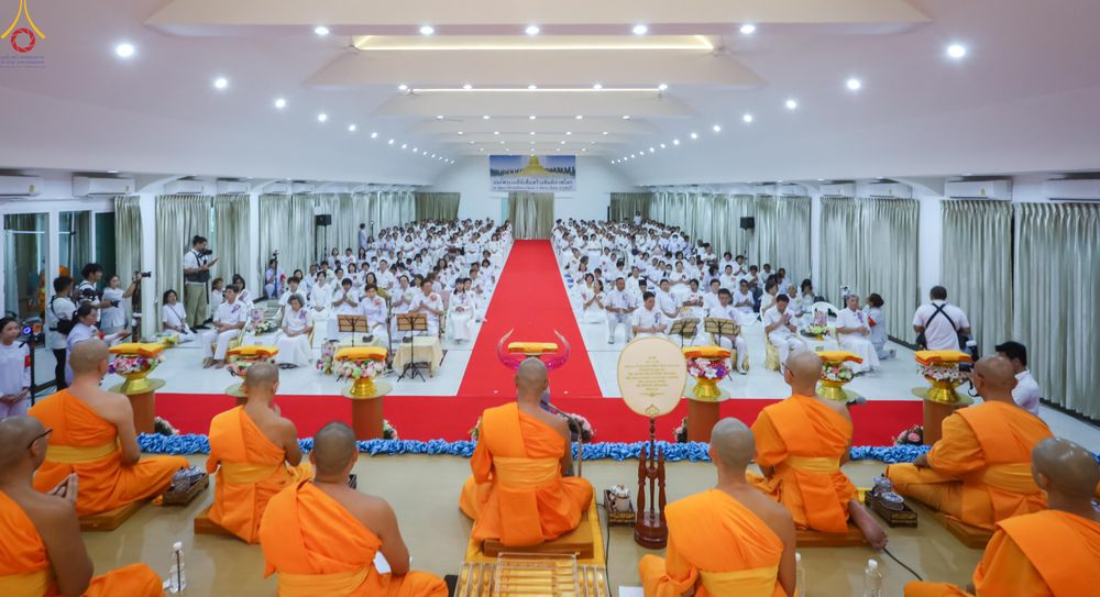 ภาพ No.339410:วันอังคารที่ 14  กรกฎาคม 2569 พิธีทอดผ้าป่าและพิธีตอกเสาเข็มมงคลต้นสุดท้าย องค์พระเจดีย์เพื่อสร้างสันติภาพโลก  ณ ธุดงคสถานพัฒนานิคม อ.พัฒนาพิคม จ.ลพบุรี