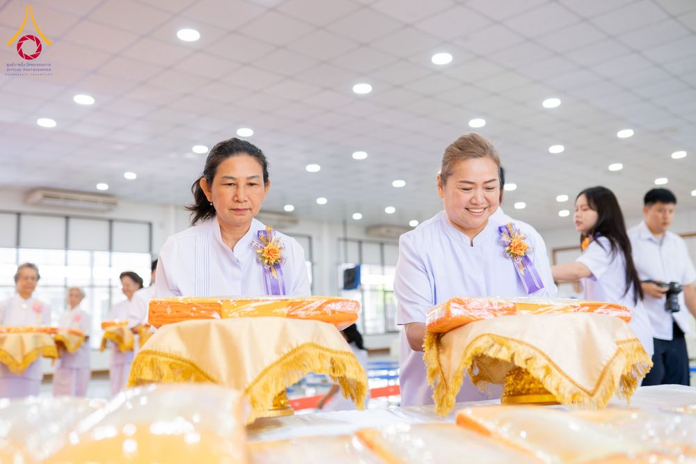 ภาพ No.278399:วันพุธที่ 10 ธันวาคม พ.ศ.2568  พิธีทอดผ้าป่าเพื่อสนับสนุนโครงการตักบาตรพระ 10,000 รูป เมืองกาญจนบุรี ณ อาคารปลูกศรัทธา วัดพระธรรมกาย