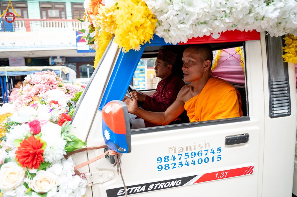 ภาพ No.317042:วันเสาร์ที่ 28 มีนาคม พ.ศ.2569 ธรรมยาตราจาริก ณ ซุ้มประตูลุมพินีเกต(Lumbini Gate) ประเทศเนปาล