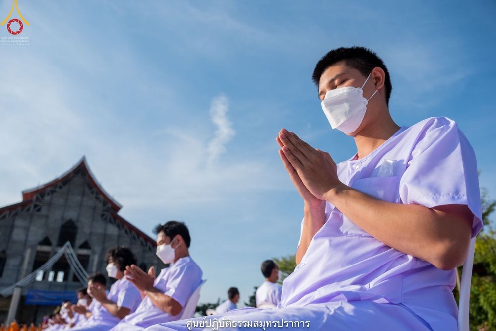 ภาพ No.39568:พิธีตัดปอยผม ปลงผม ขอขมารับผ้าไตรและพิธีบรรพชา ในโครงการอุปสมบท บูชาธรรมมหาปูชนียาจารย์ ประจำปี 2564 ชุดที่ 3