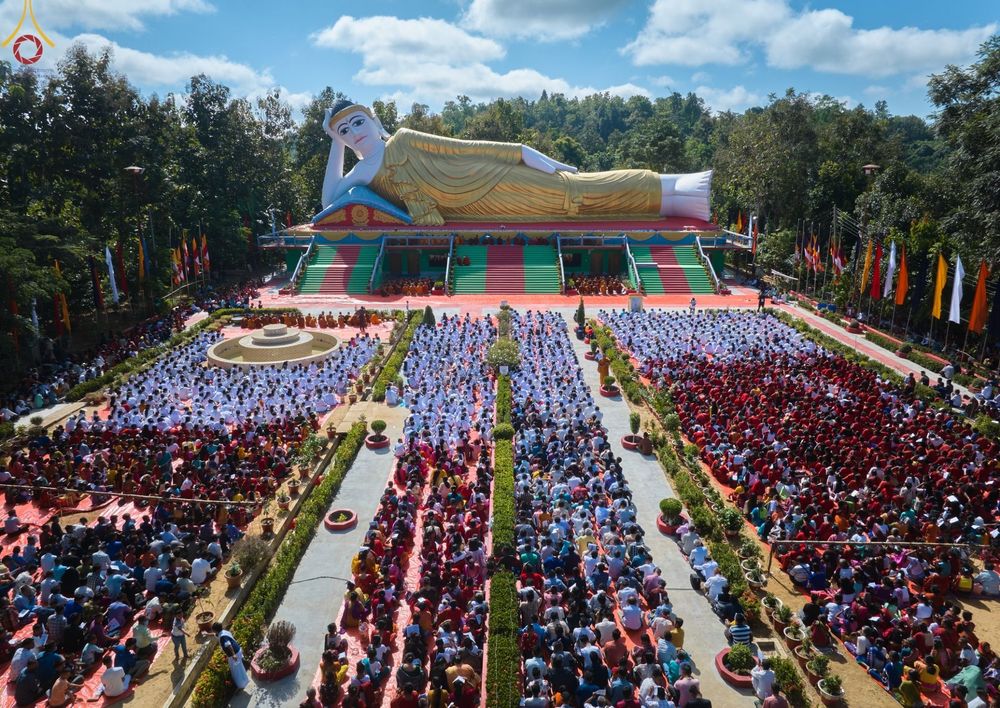 ภาพ No.57360:ประมวลภาพประมวลภาพพิธีถวายและฉลองพระพุทธรูปปางไสยาสน์ ณ ประเทศบังกลาเทศ