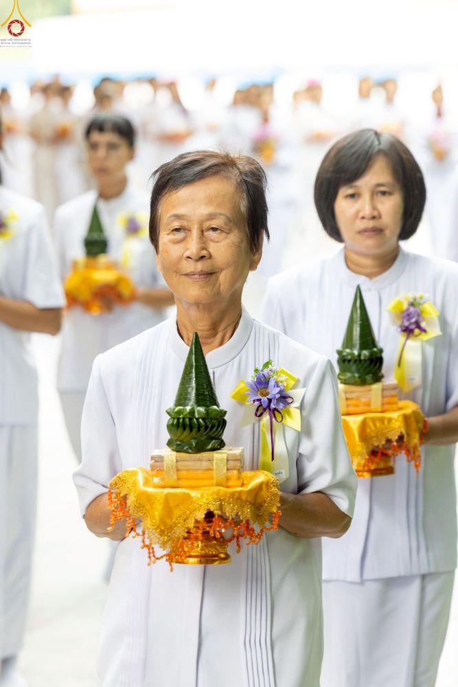 ภาพ No.227419:วันเสาร์ที่ 31 พฤษภาคม พ.ศ. 2568 พิธีเวียนประทักษิณรอบพระอุโบสถ ในพิธีอุปสมบท สามเณรเตรียม DCI รุ่นที่ 22 ณ อุโบสถพระไตรปิฎก วัดพระธรรมกาย