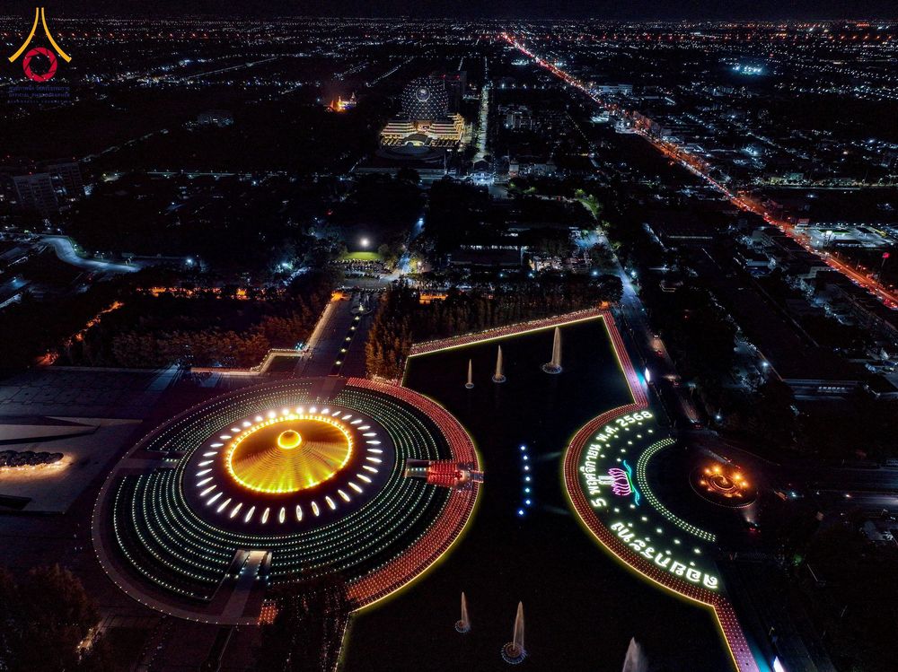 ภาพ No.266355:วันพุธที่ 5 พฤศจิกายน พ.ศ. 2568 (วันพระ ขึ้น 15 ค่ำ เดือน 12) พิธีลอยกระทงธรรม  ณ สระมหาเศรษฐีทะเลบุญ มหาวิหารพระมงคลเทพมุนี วัดพระธรรมกาย จ.ปทุมธานี