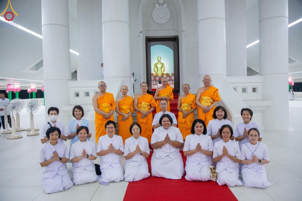 ภาพ No.123296:พิธีพระราชทานสัญญาบัตร พัดยศ และผ้าไตร แด่พระสงฆ์ในเขตปกครองคณะสงฆ์หนกลาง ณ วัดพระศรีมหาธาตุ เขตบางเขน กรุงเทพมหานคร และพิธีมุทิตาสักการะพระสังฆาธิการ ผู้ได้รับเลื่อนและตั้งสมณศักดิ์ ตามพระบรมราชโองการ ณ วัดพระธรรมกาย ในวันที่ 4 กุมภาพันธ์ พ.ศ. 2567