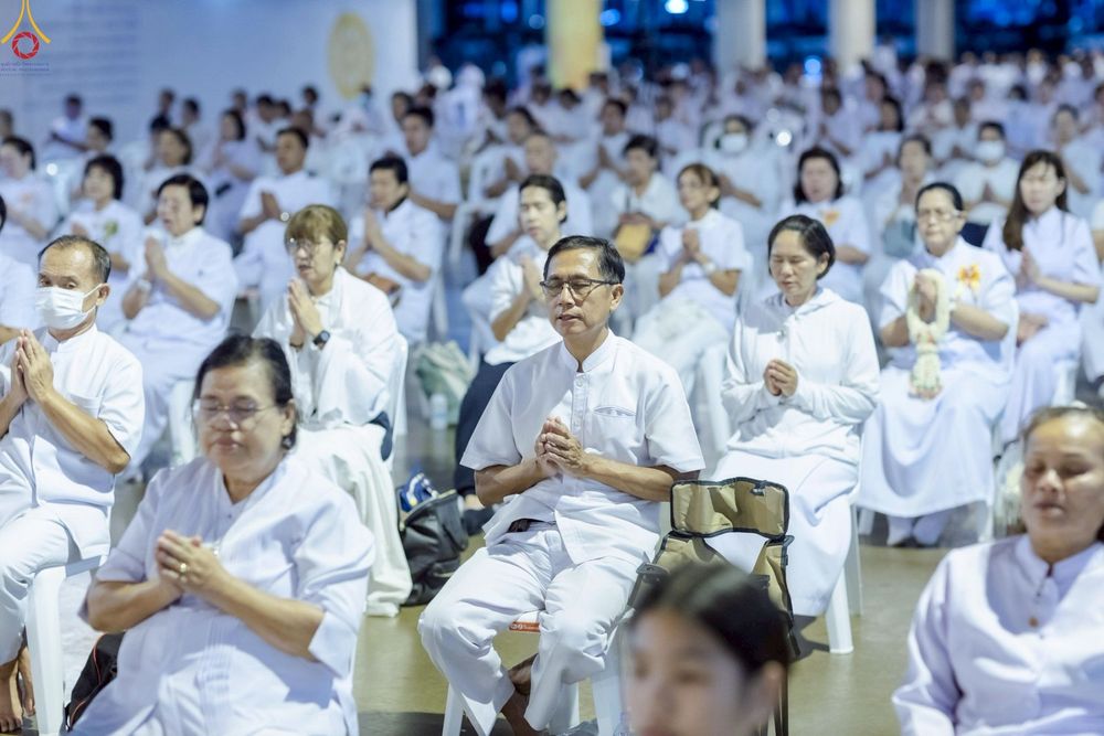 ภาพ No.244462:วันที่ 7 กันยายน พ.ศ. 2568 พิธีฉลองชัยสวดมนต์บทธัมมจักกัปปวัตตนสูตร 7,681,108,108 จบ ณ มหารัตนวิหารคด วัดพระธรรมกาย