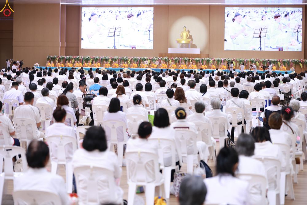 ภาพ No.280583:วันที่ 28 ธันวาคม พ.ศ.2568 พิธีถวายอุปกรณ์ทำความสะอาด ณ ห้องแก้วสารพัดนึก วัดพระธรรมกาย