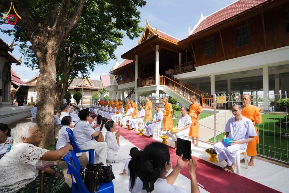 ภาพ No.341242:วันอาทิตย์ที่ 26 กรกฎาคม พ.ศ. 2569 ​โครงการอุปสมบทหมู่บูชาธรรมมหาปูชนียาจารย์ รุ่นที่ ๑ วัดกลางธนรินทร์ ต.บ้านแป้ง อ.พรหมบุรี จ.สิงห์บุรี