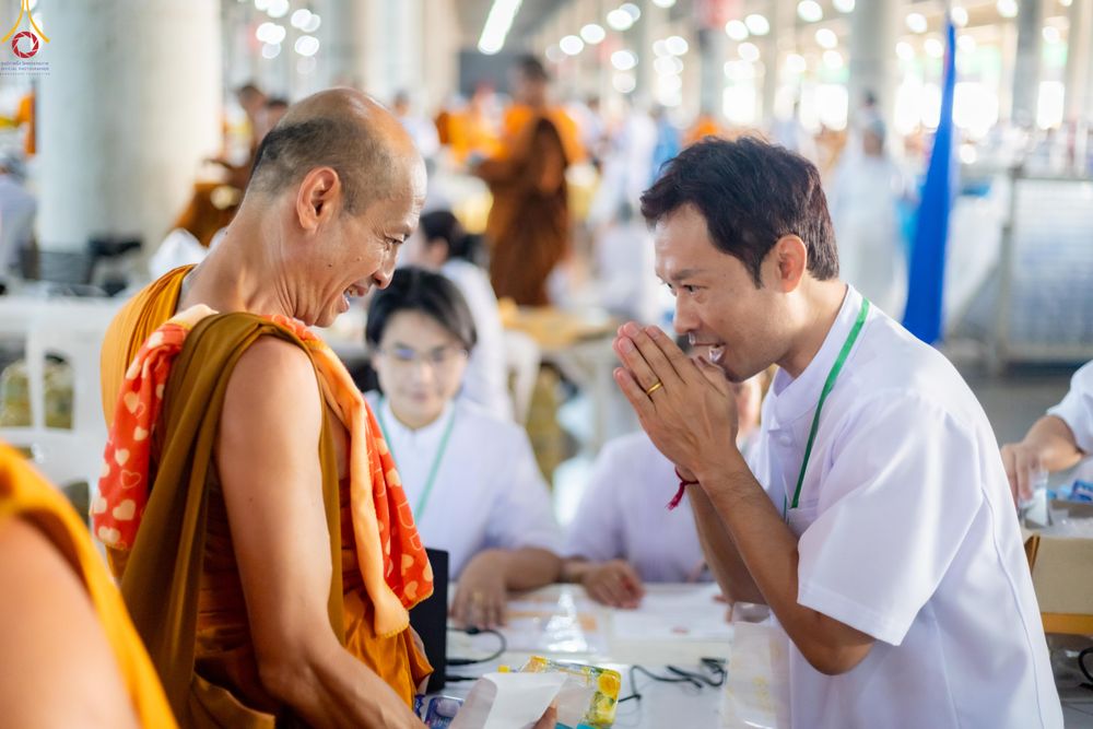 ภาพ No.323513:วันที่ 22 เมษายน พ.ศ.2569(วันคุ้มครองโลก) งานถวายมหาสังฆทาน 40,000 กว่าวัดทั่วประเทศ การเดินทางเข้าวัด , การต้อนรับปฏิสันถารพระสังฆาธิการ  ,  การจัดเตรียมภัตตาหาร , การลงทะเบียน