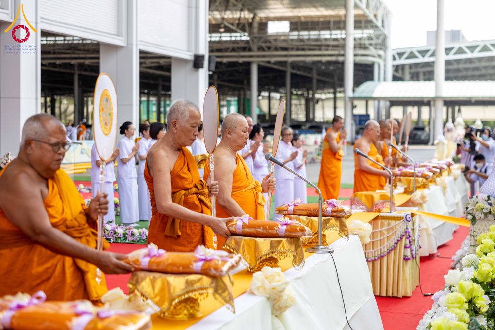 ภาพ No.316562:วันอาทิตย์ที่ 29 มีนาคม พ.ศ. 2569 พิธีทอดผ้าบังสุกุลและพิธีชำระร่าง โยมพ่อณรงค์ จินตมากุล  สิริอายุ 99 ปี 11 เดือน โยมบิดา พระครูปลัดรัตนวีรวัฒน์ (รังสฤษดิ์ อิทฺธิจินตโก) ที่ปรึกษาเจ้าคณะจังหวัดปทุมธานี เจ้าอาวาสวัดพระธรรมกาย  ณ ฌาปนสถานชั่วคราว ทางเข้า 