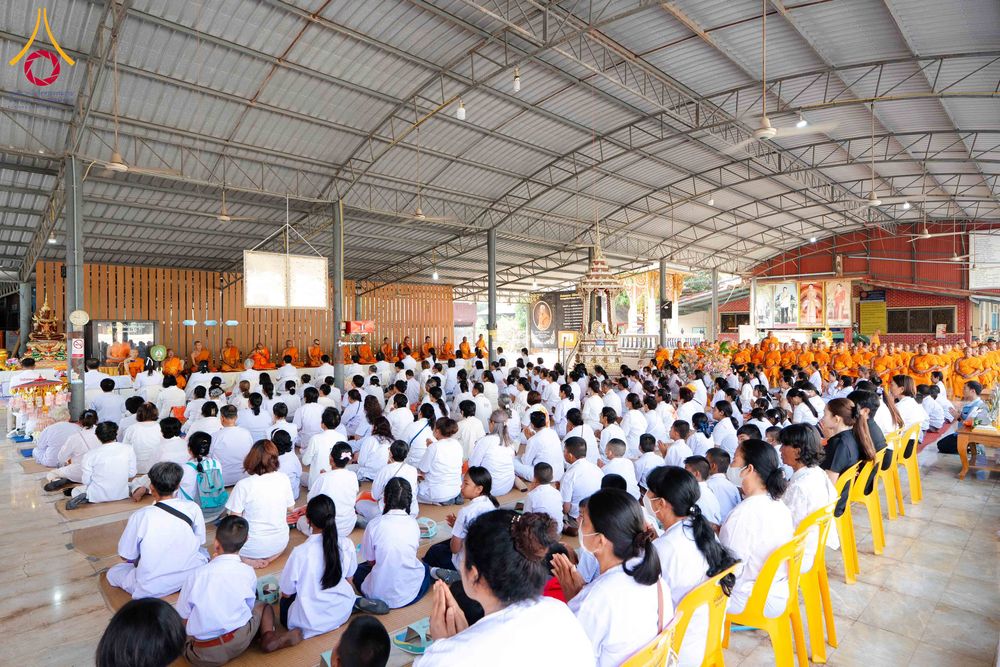 ภาพ No.299030:วันที่ 20 มกราคม พ.ศ. 2569 พิธีทอดผ้าป่าทำนุบำรุงศาสนสถาน ณ วัดใหม่นพรัตน์ ต.เนินพระปรางค์ อ.สองพี่น้อง จ.สุพรรณบุรี ในโครงการธรรมยาตรา กตัญญูบูชา มหาปูชนียาจารย์ พระมงคลเทพมุนี(สด จนฺทสโร) พระผู้ปราบมาร อนุสรณ์สถาน 7 แห่ง ปีที่ 14