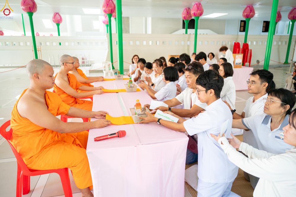 ภาพ No.335416:วันเสาร์ที่ 13 มิถุนายน พ.ศ.2569 พิธีขอบรรพชา , พิธีขอสรณคมน์และศีล , พิธีถวายบาตร , พิธีอุปสมบท โครงการอุปสมบทหมู่ผู้บริหาร รุ่นที่ 16 , โครงการอุปสมบทหมู่ธรรมทายาท  ระดับอุดมศึกษา รุ่นที่ 53 (ภาคฤดูฝน) ณ โบสถ์พระไตรปิฏก วัดพระธรรมกาย