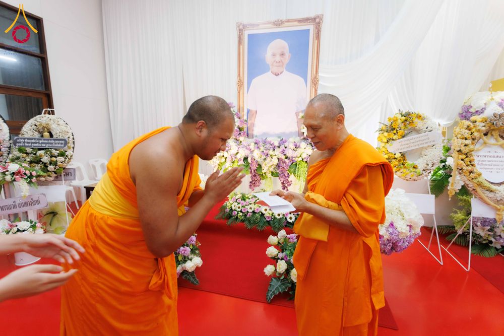 ภาพ No.316286:วันเสาร์ที่ 28 มีนาคม พ.ศ. 2569 พิธีบำเพ็ญกุศล คุณพ่อณรงค์ จินตมากุล  สิริอายุ 99 ปี 11 เดือน โยมบิดา พระครูปลัดรัตนวีรวัฒน์ (รังสฤษดิ์ อิทฺธิจินตโก) ที่ปรึกษาเจ้าคณะจังหวัดปทุมธานี เจ้าอาวาสวัดพระธรรมกาย  ณ ห้องปลูกศรัทธา 2 วัดพระธรรมกาย ปทุมธานี