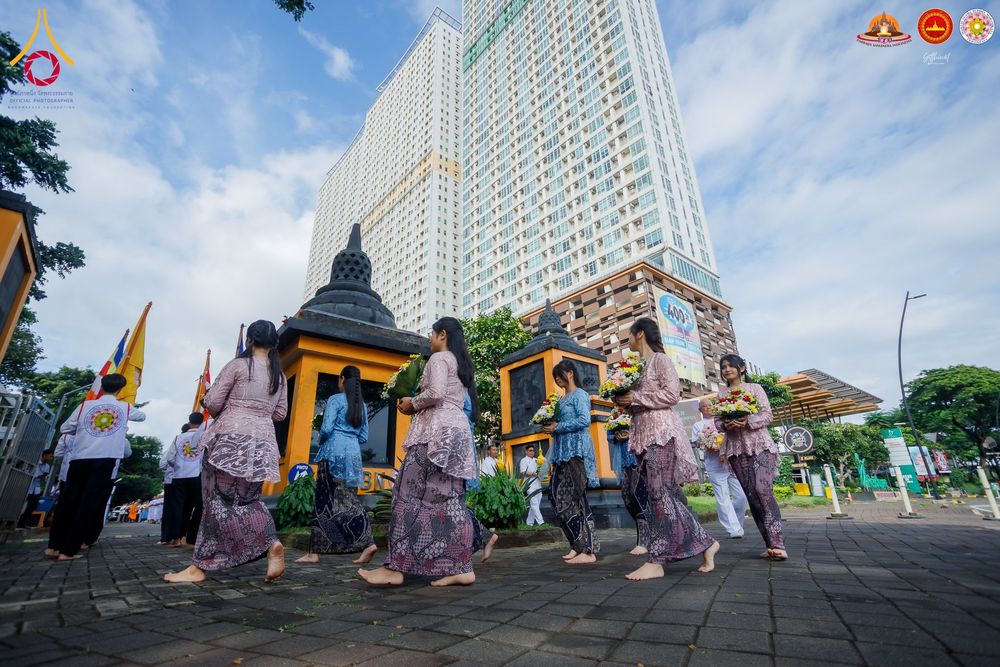 ภาพ No.283607:วันเสาร์ที่ 20 ธันวาคม  2568 พิธีบรรพชาสามเณร ณ ประเทศอินโดนีเซีย