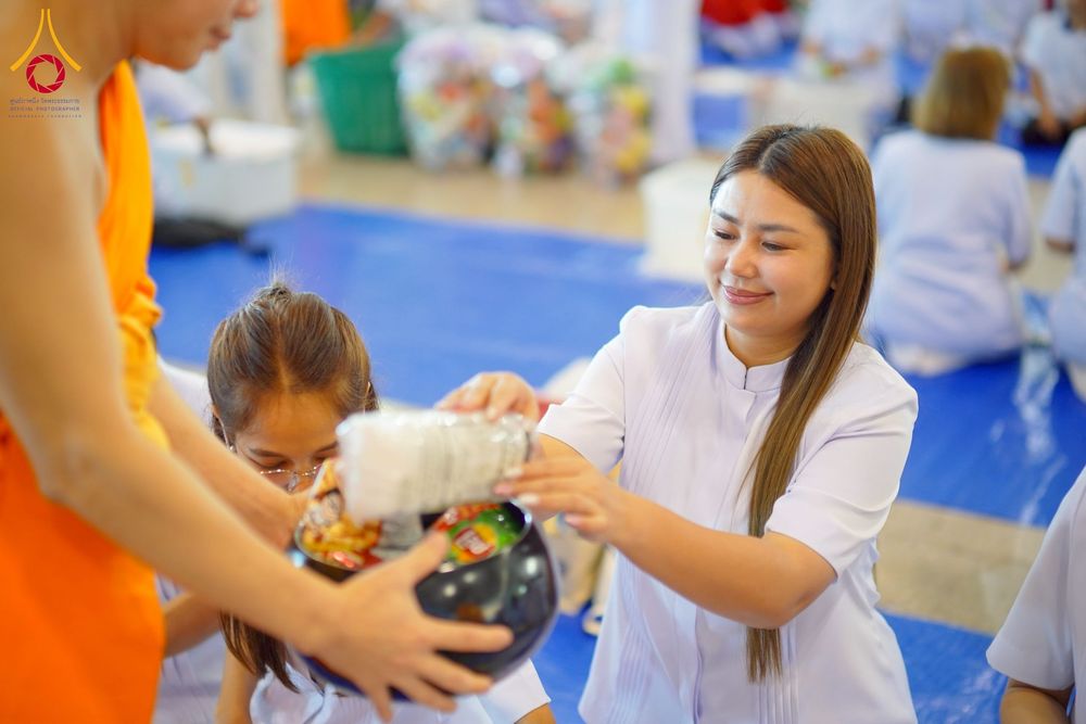 ภาพ No.277041:วันอาทิตย์ที่ 7 ธันวาคม พ.ศ. 2568 พิธีตักบาตรอาทิตย์ต้นเดือน ณ บ้านแก้วเรือนทองคุณยายฯ วัดพระธรรมกาย