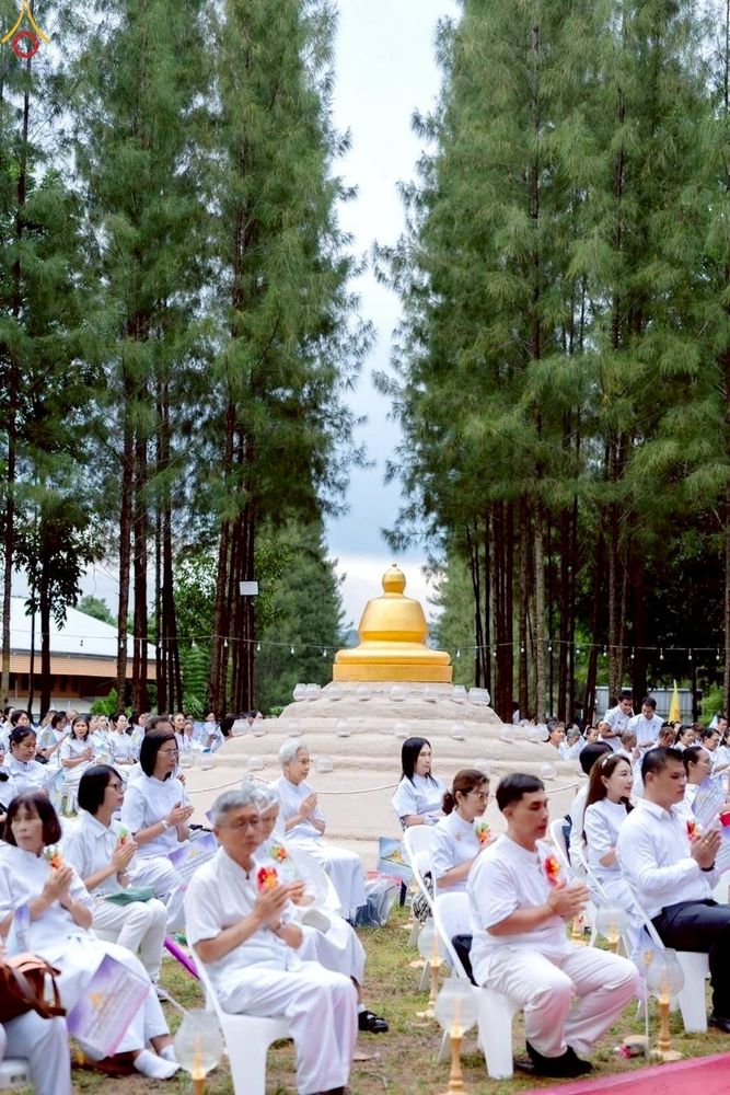 ภาพ No.238392:วันเสาร์ที่ 9 สิงหาคม พ.ศ. 2568 พิธีกลั่นแผ่นดิน โปรยทราย และจุดประทีปถวายเป็นพุทธบูชา จ.ระยอง สถาปนาองค์พระเจดีย์เพื่อสร้างสันติภาพโลก ณ ศูนย์ปฏิบัติธรรมระยอง(บ้านช่องลม) ต.บางบุตร อ.บ้านค่าย จ.ระยอง