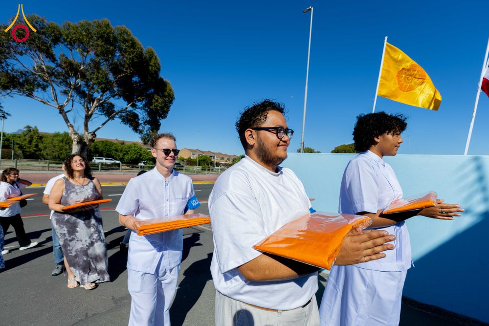 ภาพ No.313208:วันอาทิตย์ที่ 8 มีนาคม พ.ศ. 2569 พิธีสมโภชรูปเหมือนพระมงคลเทพมุนี (สด จนฺทสโร) และพิธีทอดผ้าป่าสามัคคีเพื่อสร้างวิหารพระมงคลเทพมุนี ณ วัดพุทธเคปทาวน์ ประเทศแอฟริกาใต้