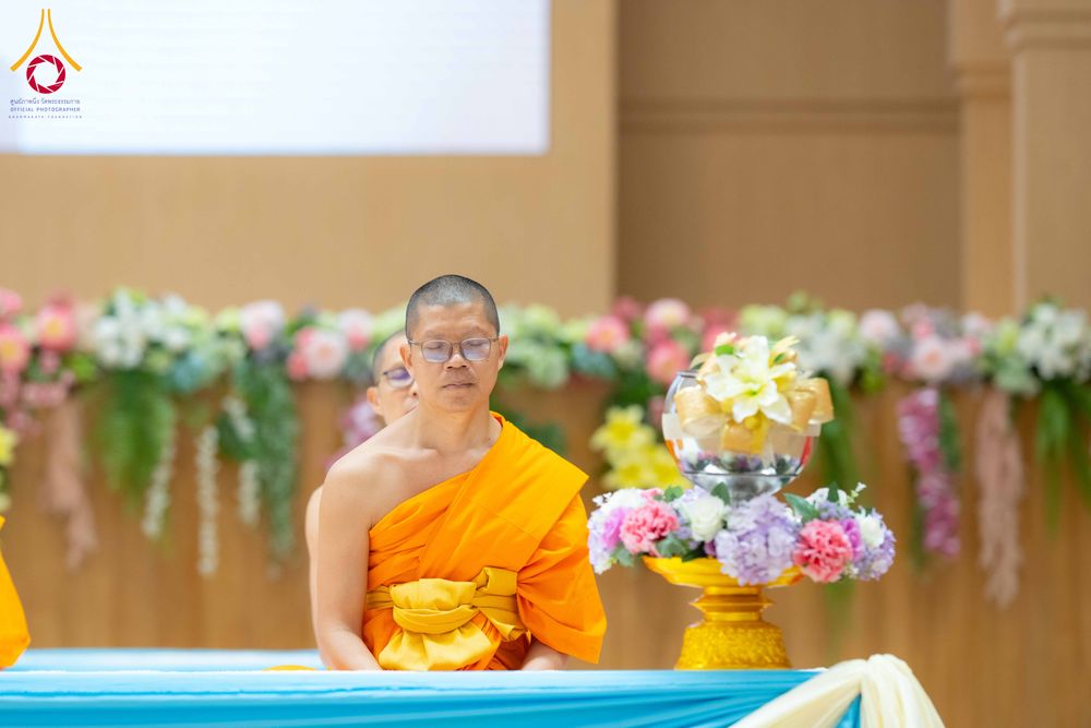 ภาพ No.310656:วันอาทิตย์ที่ 22 กุมภาพันธ์ พ.ศ. 2569 พิธีถวายโคมมาฆประทีป ณ ห้องแก้วสารพัดนึก 2 วัดพระธรรมกาย จ.ปทุมธานี