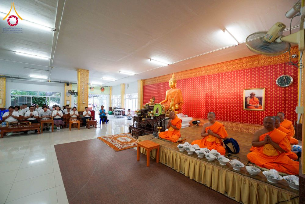 ภาพ No.329122:วันเสาร์ที่ 16 พฤษภาคม พ.ศ.2569 ธรรมยาตรา เดินดูดวงขึ้นดอยฉลองแชมป์บาลี วัดบ้านขุน อำเภอฮอด จังหวัดเชียงใหม่