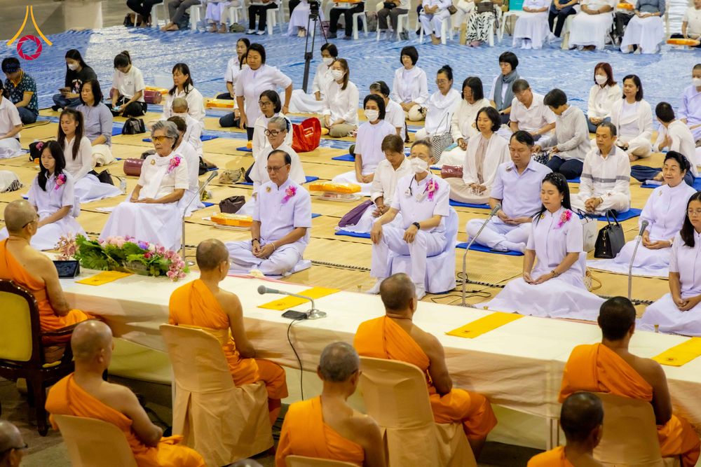 ภาพ No.305327:วันที่ 29 มกราคม พ.ศ. 2569 พิธีถวายภัตตาหารเป็นสังฆทาน แด่พระธรรมยาตรา ณ วัดพระธรรมกาย  จังหวัดปทุมธานี ในโครงการธรรมยาตรา กตัญญูบูชา มหาปูชนียาจารย์ พระมงคลเทพมุนี(สด จนฺทสโร) พระผู้ปราบมาร อนุสรณ์สถาน 7 แห่ง ปีที่ 14